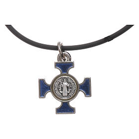 Colar cruz São Bento céltica azul escuro 2x2 cm