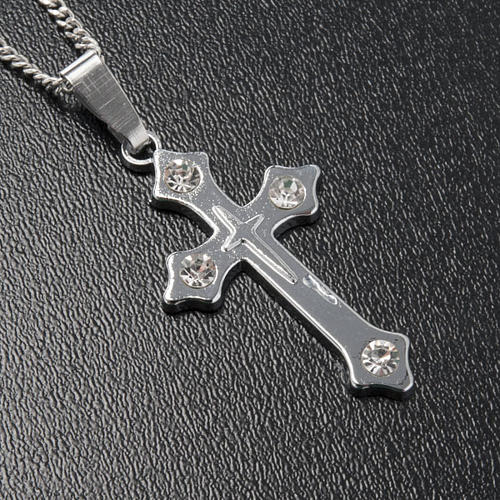 Krzyżyk zawieszka metal trójlistny stras i łańcuszek 2