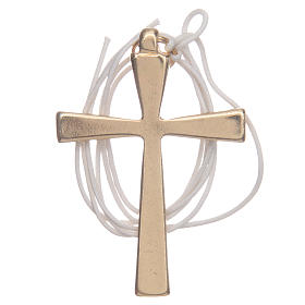 Croix métal doré émail blanc et cordon 7 cm