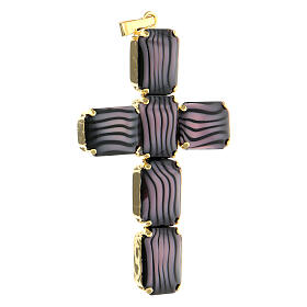 Pingente cruz latão e cristais roxos e pretos estriados 8,5x4,8 cm