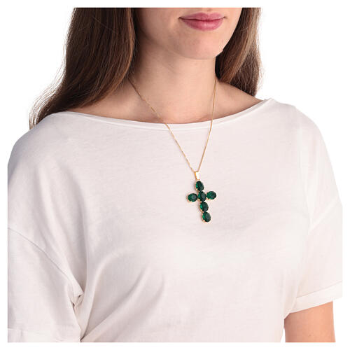 Cross pendant bezel-set zamak green crystal stones  4