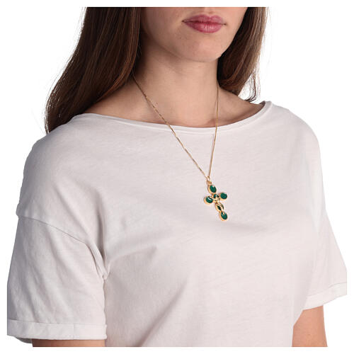 Croce pendente zama dorata smalto verde cristo 4