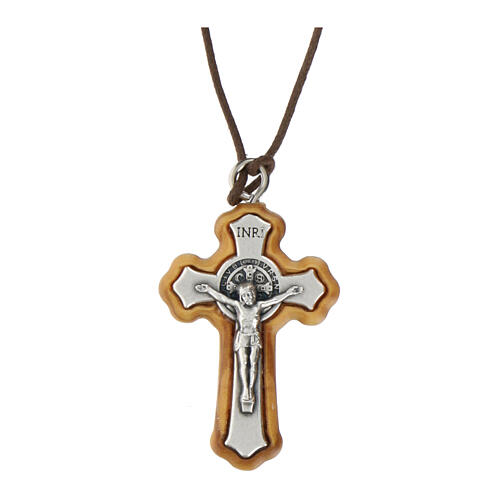 Croix trilobée Saint Benoît pendentif bois olivier 1