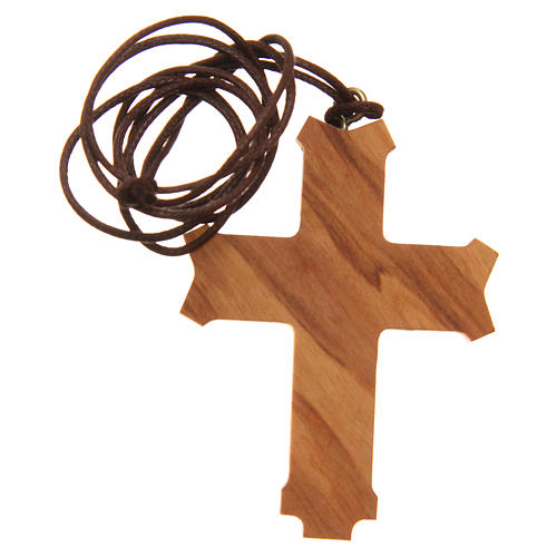 STOCK krzyż wyprofilowany drewno oliwkowe Duch święty ze sznurkiem 6 X 4,5cm 2