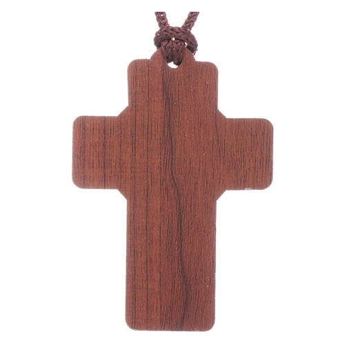 Krzyżyk Fatima z drewna na sznureczku z książeczką 2