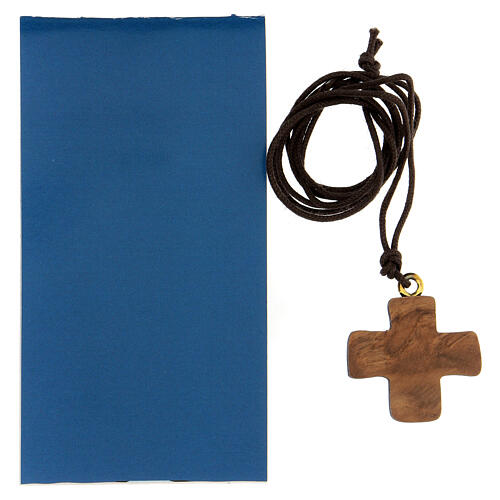 Krzyżyk drewno oliwne Madonna i Dzieciątko 3 cm 3