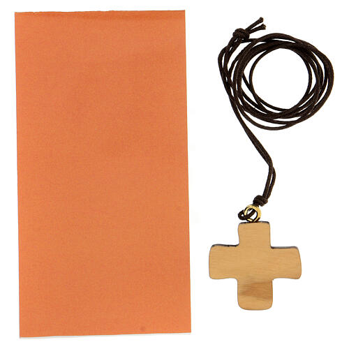 Kreuzanhänger, Symbole der Firmung, Olivenholz, 3 cm 3