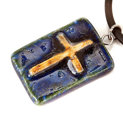 Ceramic pendant with cross, square 2