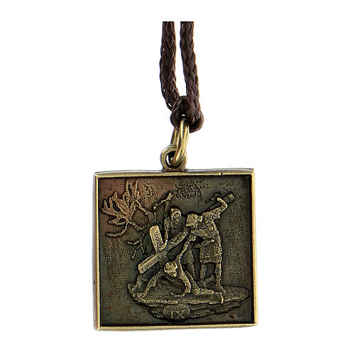 Brass-plated alloy pendant Via Crucis Ninth Station the third fall 1