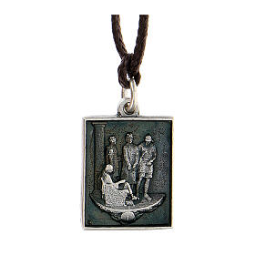 Medalik Pierwsza Stacja Droga Krzyżowa stop metali pokryty srebrem Via Dolorosa Jezus na śmierć skazany