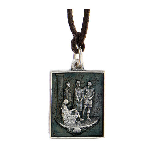 Medalik Pierwsza Stacja Droga Krzyżowa stop metali pokryty srebrem Via Dolorosa Jezus na śmierć skazany 1