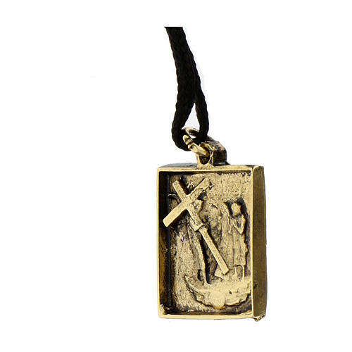 Via Crucis brass-plated alloy pendant Fourth Station Jesus meets Mary 4