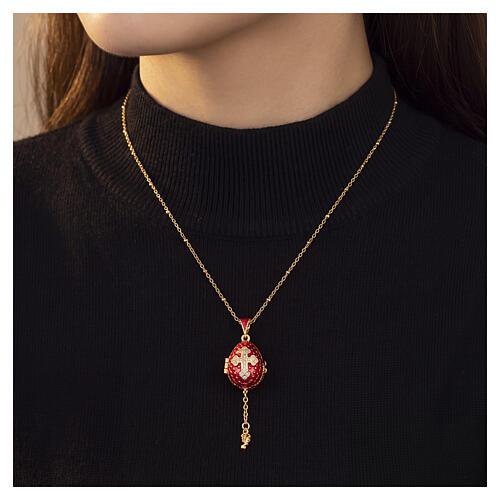 Collana ovetto stile imperiale russo apribile rossa 2