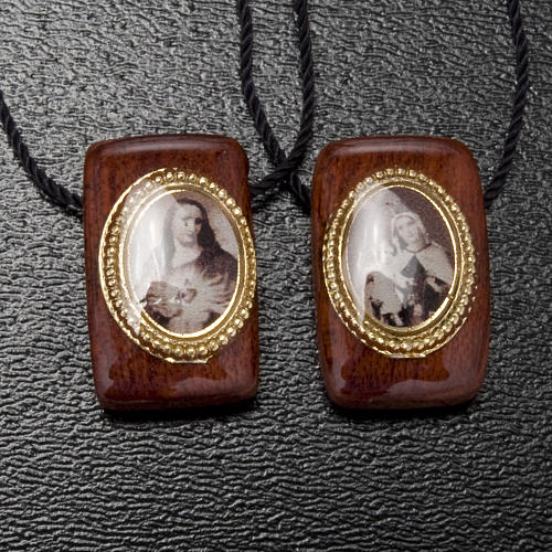 Scapular in brown wood with medals 2