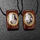 Scapular in brown wood with medals s2