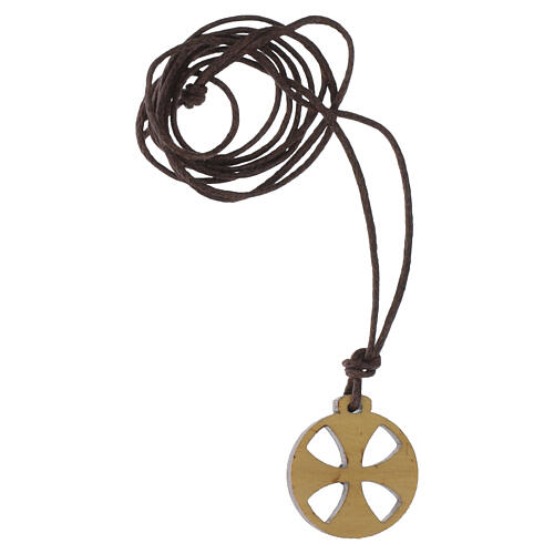 Halskette mit ovalem Olivenholzkreuz und lichtreflektierendem Stein 2 cm, Klarissenkloster 3