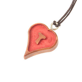 Pendant heart shaped engraved tau
