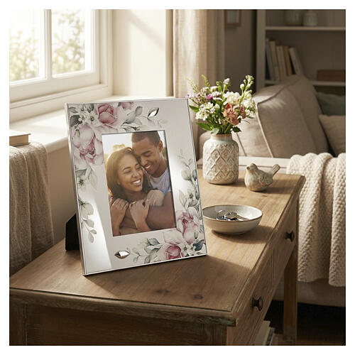 Thilia Picture Frame 18x13 cm White Background with Floral Decoration and Raised Leaves 2