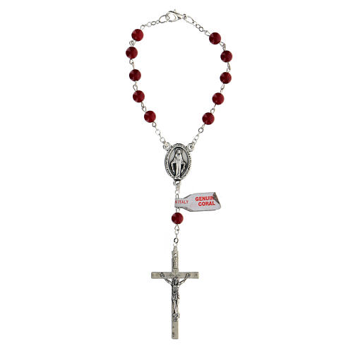 Armband Rosenkranz mit 10 roten Perlen aus Korallenpaste mit Kreuz, 6 mm 1