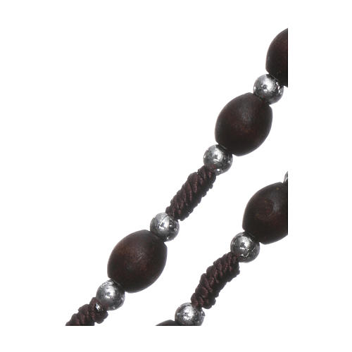 Chapelet en bois ovale marron avec perles corde soie 3