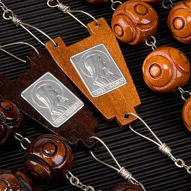 Rosari capoletto: Rosario capoletto legno grano tondo inciso 20 mm