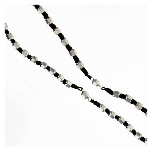 Rosenkranz aus 925er Silber mit rechteckigen Perlen auf schwarzer Schnur, 5 mm 3