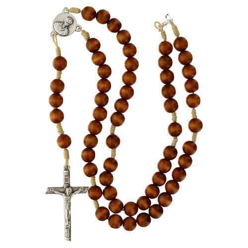 Wooden rosary with Carlo Acutis' medal 5