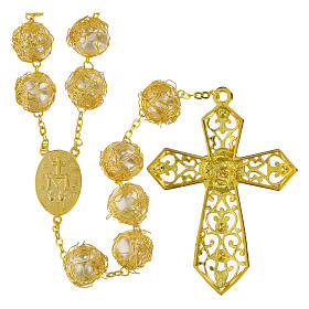 Terço de parede Nossa Senhora das Graças efeito pérola arabescos fio dourado contas 18 mm