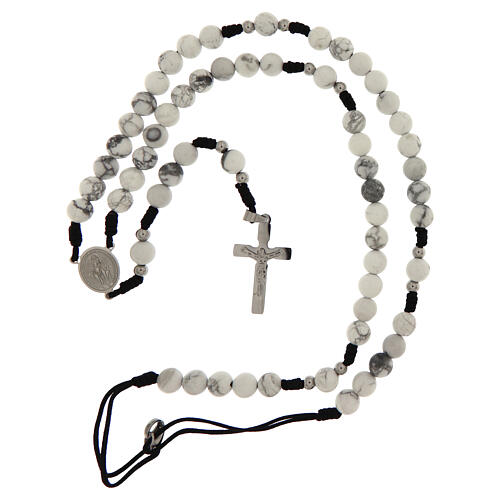 Rosario Virgen Milagrosa cuerda negra howlita blanca 6mm 4