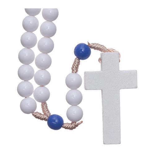Rosary in blue plastic with white grains and blue pater 7,5 mm silk setting 2