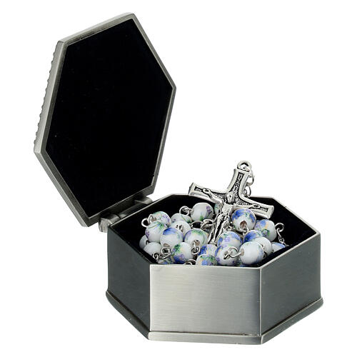 Rosenkranzetui aus Metall mit Rosenrelief, sechseckig, 6 × 6 × 2,5 cm 4