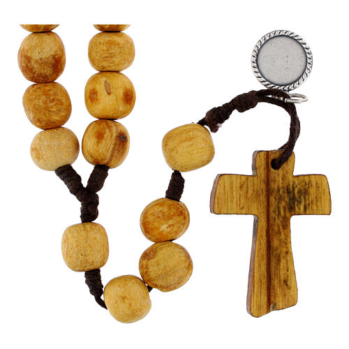 Rosenkranz mit Jubiläumsmedaille Perlen von 1 cm aus Holz Palo Santo 2