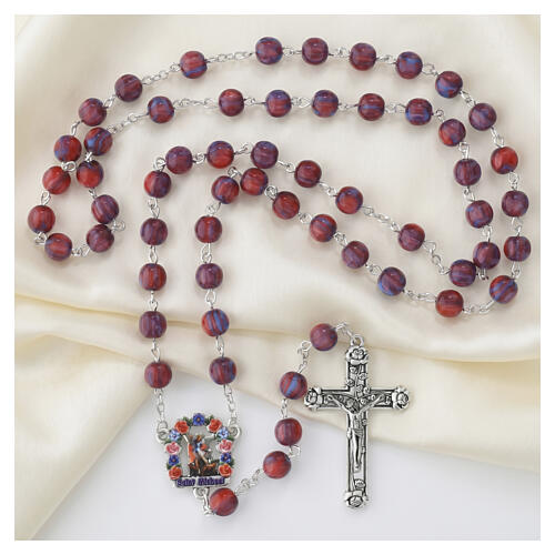 Chapelet Saint Michel Archange perles en résine marbrée rouge 8 mm 2