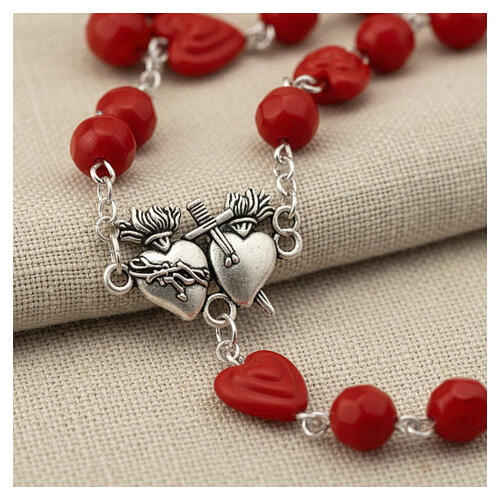 Rosario con granos corazones rojos 8 mm Sagrado Corazón acabado color plata 4