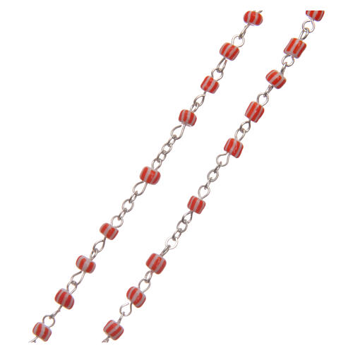 Rosenkranz aus Metall mit rot-getrieften Perlen, 5 mm 3