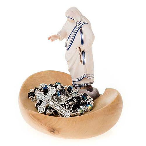 Um das Rosenkranz zu enthalten - Statue Mutter Theresa 3