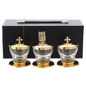 Etui mit drei Altar-Ölgefäßen 