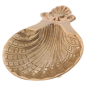 Baptismal shell with three small feet at the base 13x11 cm
