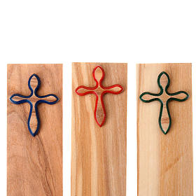 Lesezeichen aus Holz mit Kreuz