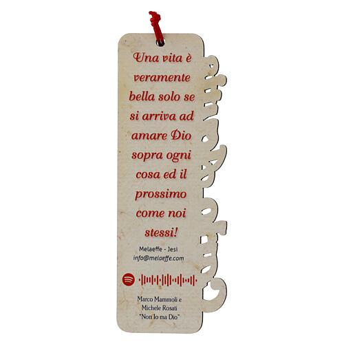 Marcador de livro em madeira com corda vermelha Carlo Acutis com cruz tau e frases 2