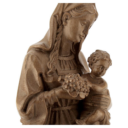 Imagen Virgen sentada con niño y uva de madera patinada de la Val Gardena 4