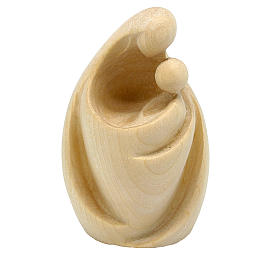 Sagrada Familia de madera natural, abrazo de María