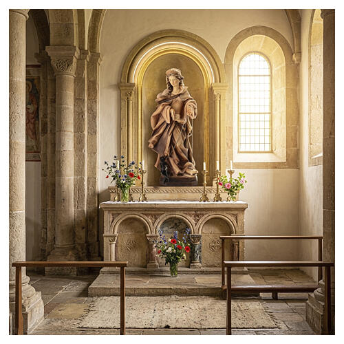 Saint Juliana with chain wooden statue in shades of brown 4