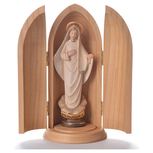 Statua Madonna Medjugorje stilizzata in nicchia legno 1
