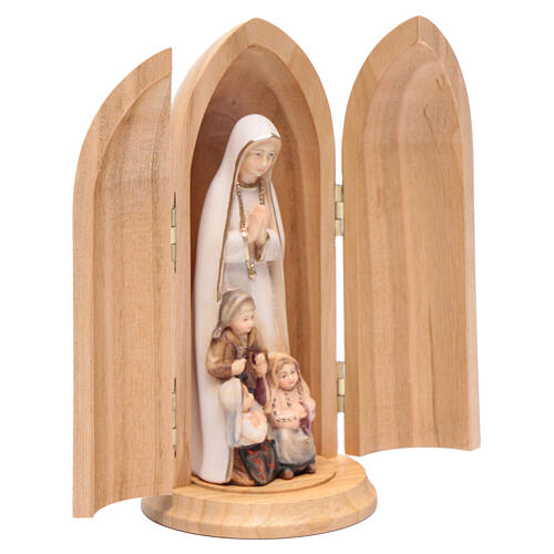 Estatua Virgen de Fátima y tres pastores con nicho 3