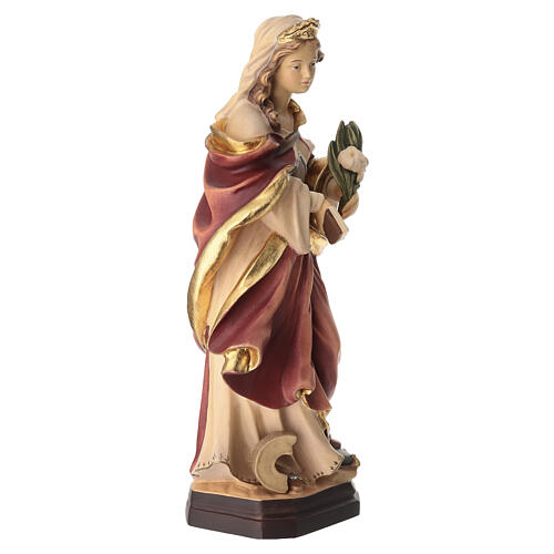 Santa Cristina de madera pintada con flor amarilla y blanca 6