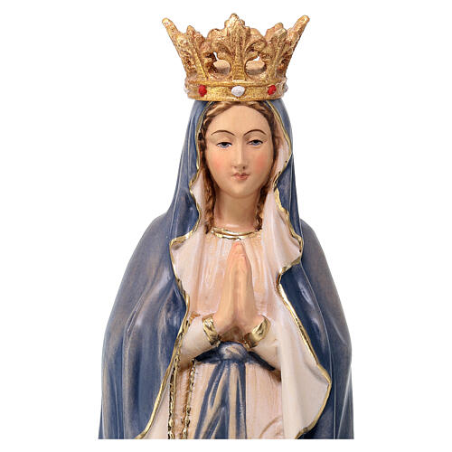 Estatua Virgen de Lourdes con corona y capa azul de madera pintada de la Val Gardena 2
