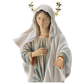 Estatua Virgen de Medjugorje con iglesia y corona de rayos madera pintada Val Gardena