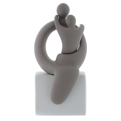 Estatua Maternidad de porcelana gres de color gris con base blanca 27 cm 1