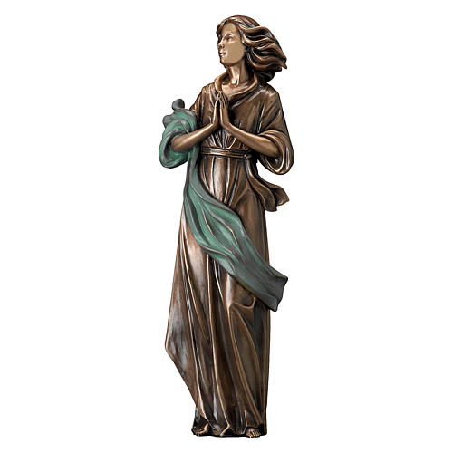 Bronzestatue, Frau mit grünem Tuch die Hände zum Gebet gefaltet, 60 cm, für den AUßENBEREICH 1